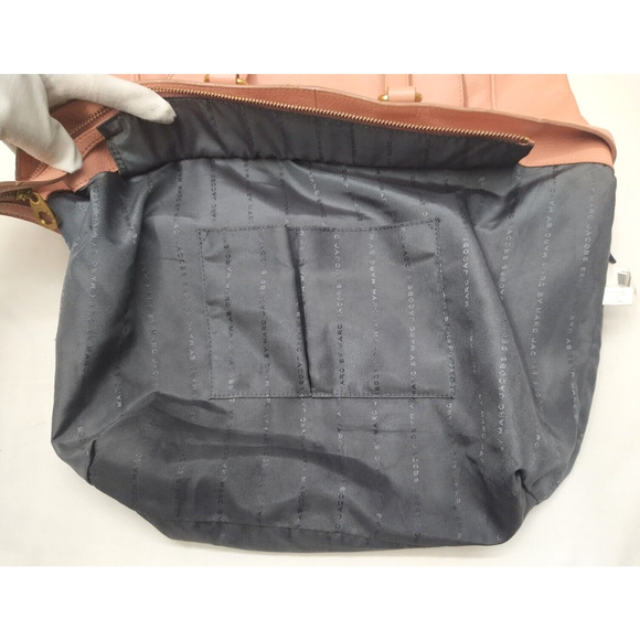 Marc by Marc Jacobs Bianca Hayley Tote in Light Pink Leather Shoulder Bag - Picture 13 of 16